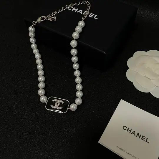 Chanel necklace 12lyh12